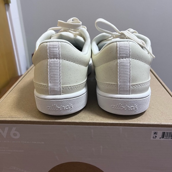 Allbirds Women’s Plant Pacers Size 6 - Picture 4 of 5